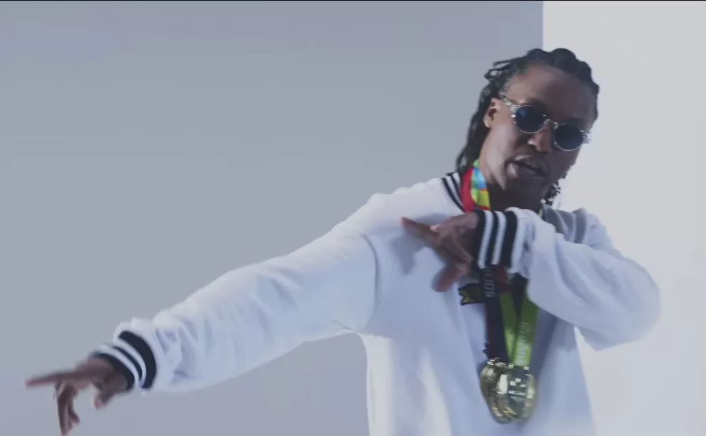 Video: Lupe Fiasco - Jump ft. Gizzle