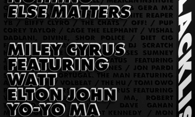 Miley Cyrus Ft watt, Elton John, Yo‐Yo Ma, Robert Trujillo & Chad Smith - Nothing Else Matters